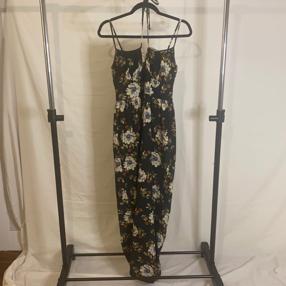 Floral jumpsuit. Size S.